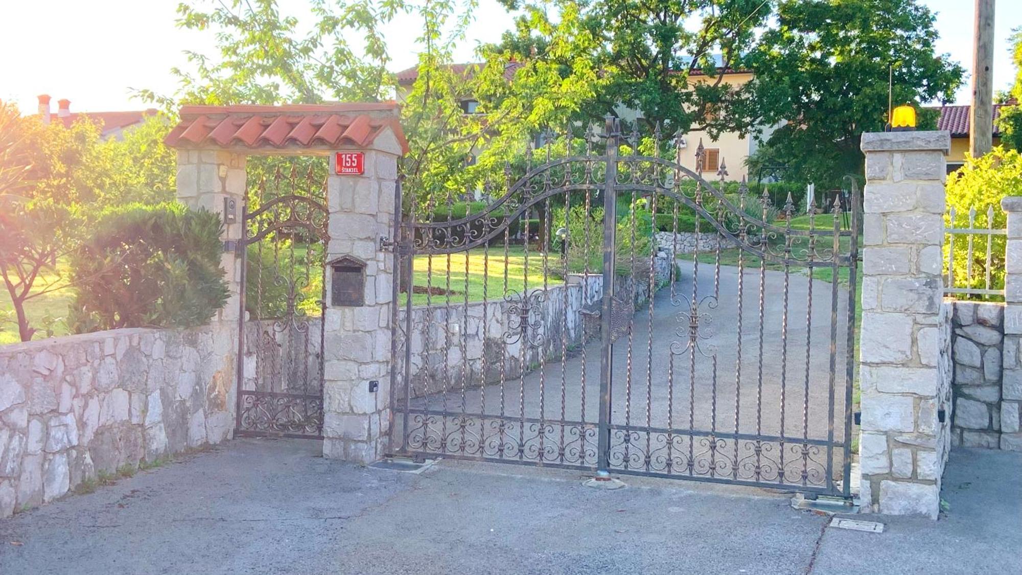 Garden Villa Štanjel Zewnętrze zdjęcie